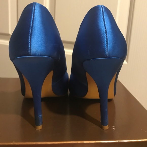 Audrey Brooke blue satin high heels - Picture 4 of 8
